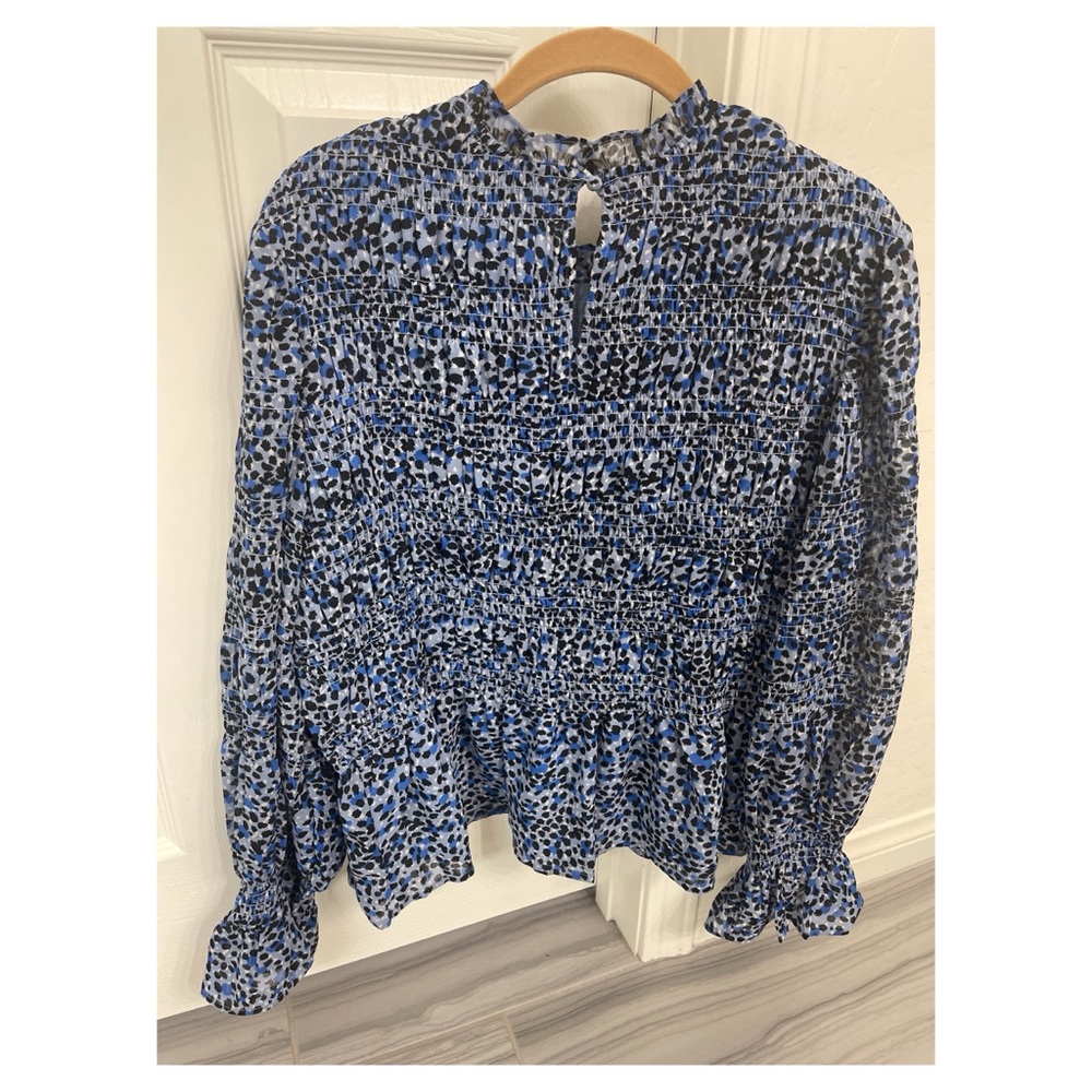 Express Blue Blouse - Picture 2 of 5